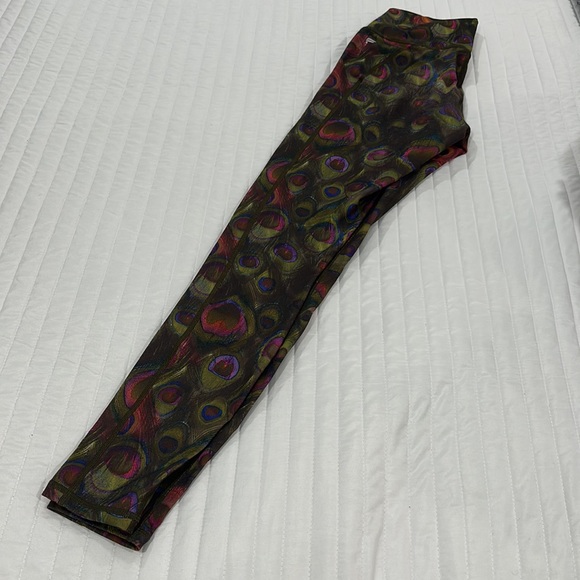 Fabletics Anywhere Motion 365+ High-Waisted Legging - Picture 2 of 3